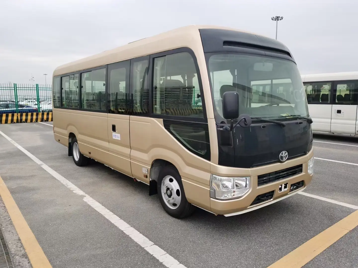 千灯镇考斯特租车-丰田考斯特